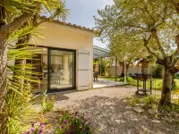 Les Oliviers Hotels near Boulangerie et Patisserie SORIN