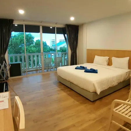 Karon Living Room
