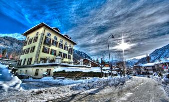 Villa Novecento Romantic Hotel - Estella Hotel Collection - Housity