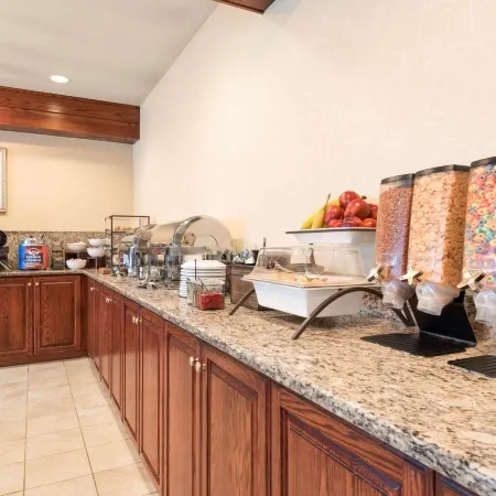 Country Inn & Suites by Radisson, Council Bluffs, IA