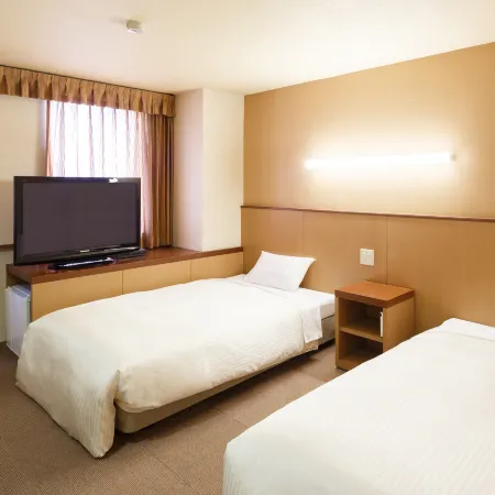 Sunsky Hotel Отели рядом с достопримечательностью «Железнодорожная станция Модзико»