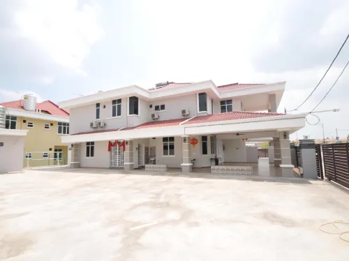 Mayton Residence Hotels in Mentakab