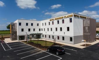 Premiere Classe Chartres Sud - Barjouville
