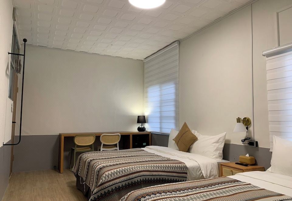 1969 Jinyu Inn - Housity