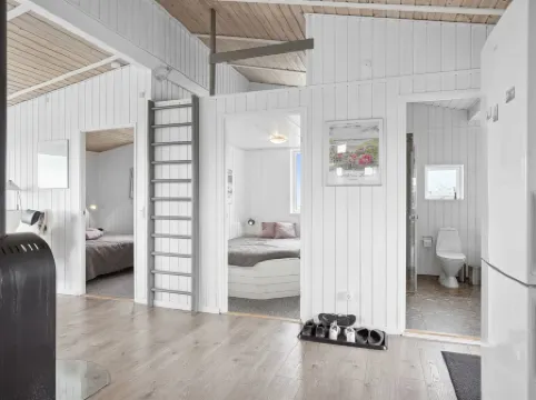 "Dyri" - 75m from the Sea