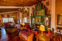 Hacienda Cusin Hotels in Песильо