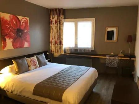 Logis Hotel Burnichon Отели в г. Бюли