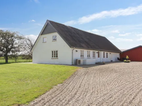 "Dolfine" - 15km from the Sea Hotels in Skaerbaek