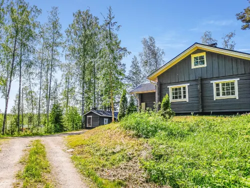 Kielokumpu Hotels in Oravi