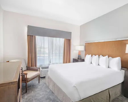 รามาดา บายวินด์แฮม เบเกอร์สฟีลด์ นอร์ท โรงแรมในเบเกอร์สฟีลด์