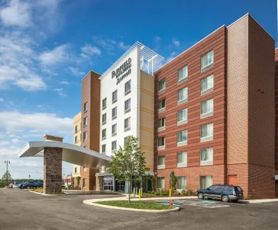 Fairfield Inn & Suites Pittsburgh North/McCandless Crossing Hotels in Allegheny County