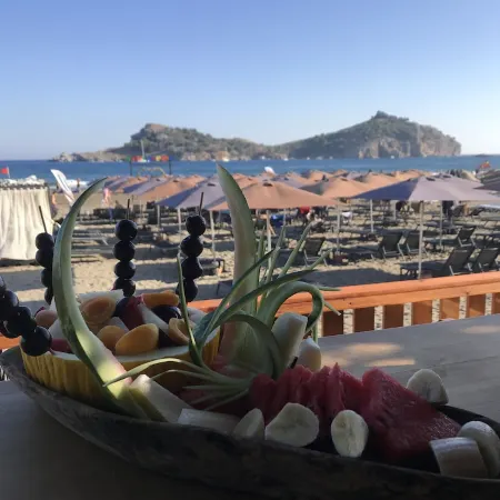 Dolphin Apart Hotel