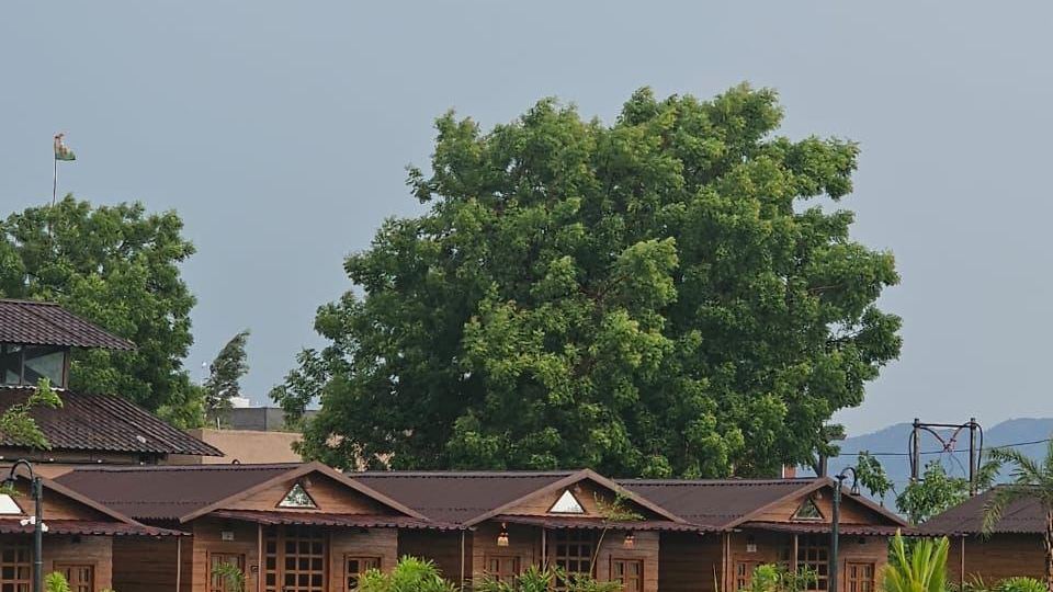 Nirvana Resort and Restaurant
