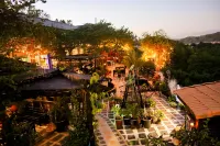 Rocca Del Garda Residences Hotels in Baras