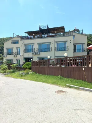 Nonsan Tapjeonghoga Pension Minae Bridge附近的飯店