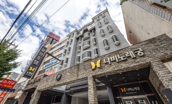 Blanc Hotel Cheongju
