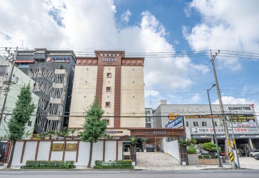 진주 시내 호텔 야경