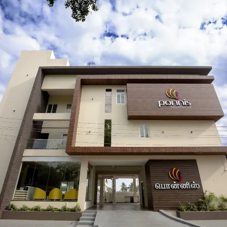 Ponnis Hotel