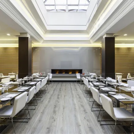 Ilunion Suites Madrid Отели рядом с достопримечательностью «Чамартин»