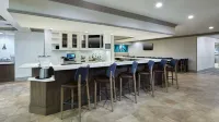 Hilton Garden Inn Merrillville - Baarit