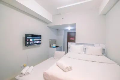 Minimalist Studio Transpark Juanda Bekasi Timur Apartment by Travelio Hotels near Regen Makmur Aquarium