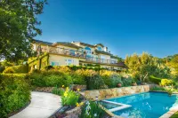 High Ridge Manor Hotels in El Paso de Robles