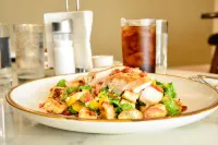 The Watermark Hotel - breakfast