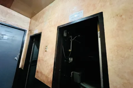 King Henry's Transient Rooms