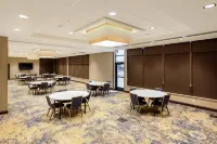 SpringHill Suites Topeka Southwest - breakfast