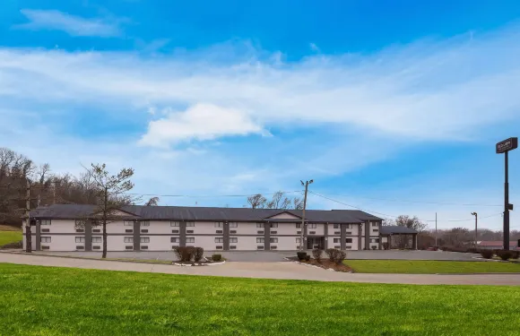 卡西維爾紅獅套房酒店