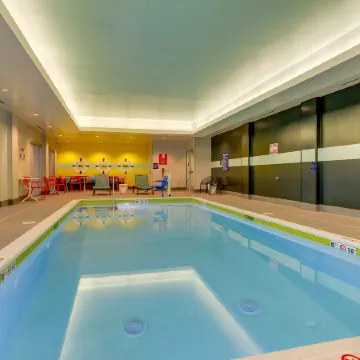 Tru by Hilton Smithfield I-95