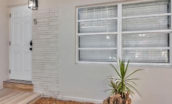 The Shell on Walnut Studio Hollywood Beach Free Parking