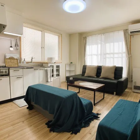 Shinsanjo Home