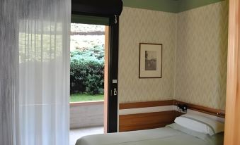 Hotel Canturio - Housity