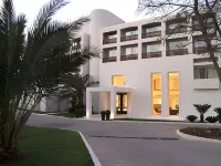 Plaza Resort Hotels in Saronikos