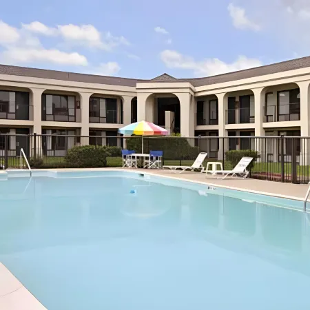 Days Inn by Wyndham Ruther Glen Kings Dominion Area