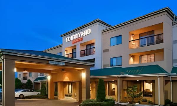 Courtyard Asheville