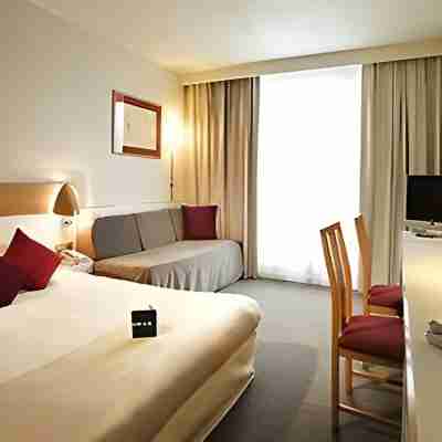 Novotel Valenciennes Rooms