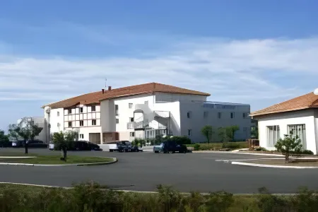 The Originals City Hôtel les Bruyères Dax Nord Отели в г. Леон