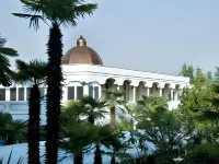Hotel Metropole Hotel dekat Metropole Minigolf