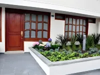 Hotel Portofino Hotels near Campin