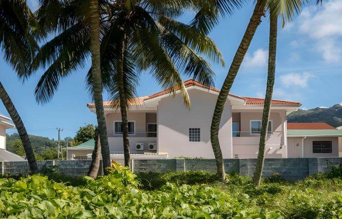 Shanaz Beachside Retreat