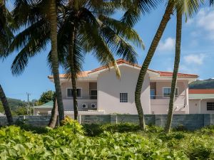 Shanaz Beachside Retreat