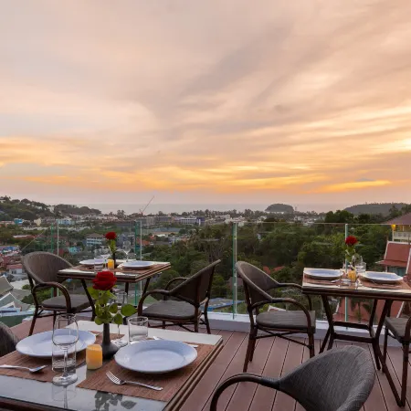 Splendid Sea View Resort Отели рядом с достопримечательностью «Большой Будда»