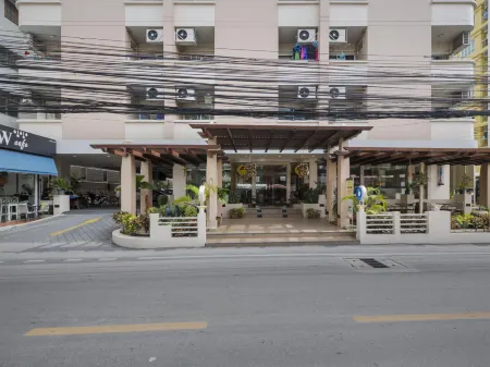 K.V.Mansion Отели рядом с достопримечательностью «Ideo Sukhumvit 93»