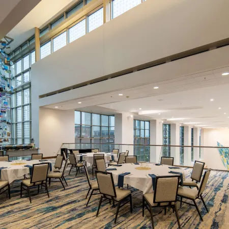 DoubleTree by Hilton Cedar Rapids Convention Complex