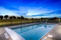 Comfort Inn Hebron-Lowell Area Hotels in Lake County