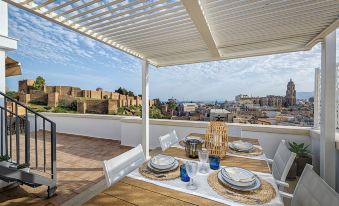 Alcazaba Penthouse in Malaga by Solaga Holiday Homes