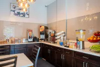 Ramada Limited Redondo Beach - Breakfast