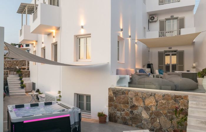 Ostria Hotel